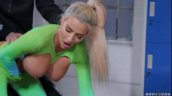 Stretching Out Siennaâ€™s Ass - Sienna Day / Brazzers  / stream full from www.zzfull.com/stretch