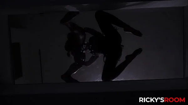 RICKYSROOM Legendary creampie with Kira Noir