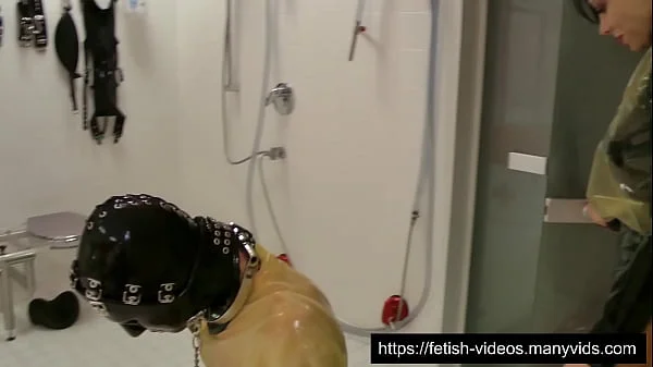 PeeDolly is a public rubber toilet