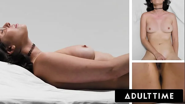 ADULT TIME - How Women Orgasm With Casey Calvert