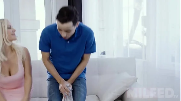 Booty sMom Seduces her Son-in-law — MILFED