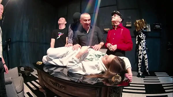 USERS. Ten photographers and nude model Pretty Mary (2023) backstage