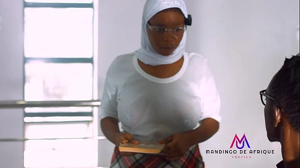 AMATEUR BIG ASS MUSLIM STUDENT FUCK IN THE OFFICE (PART 1)