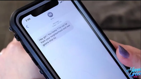 Hot Lesbian Betty Bang Eats Maggie Green's Pussy And Sits On Her Face!