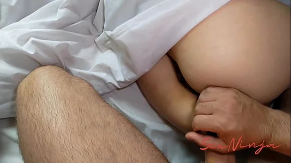 I have no Choice but to Share a Bed with Step-Mom at the Hotel