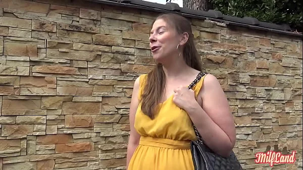 Alice, milf pulpeuse, veut essayer le SM Part 1