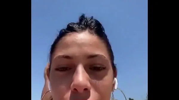 Big Dick Flash to She Likes on the Beach