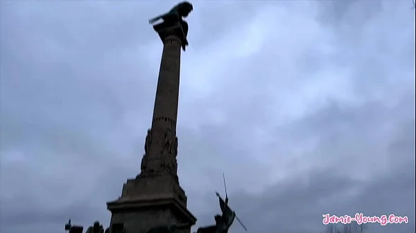 Mindblowing Holiday Fuck with JAMIE YOUNG