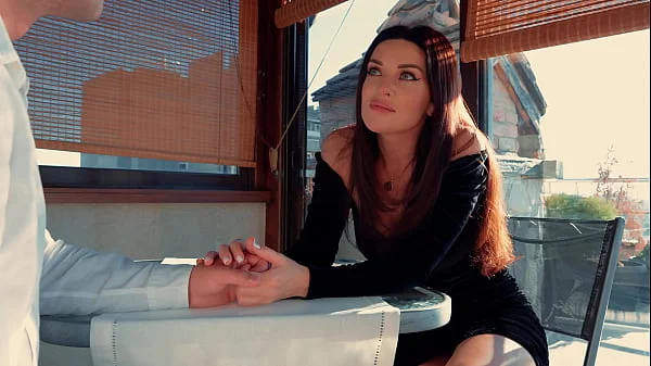 Waiter fucked a hot milf in a restaraunt