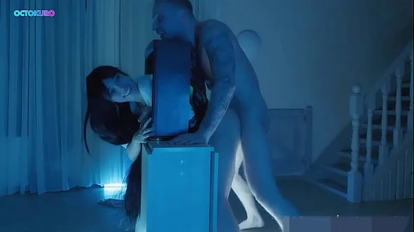 Sadako big ass stuck in TV