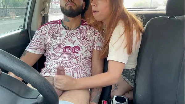 MASTURBANDO A TAXISTA EN LA CALLE