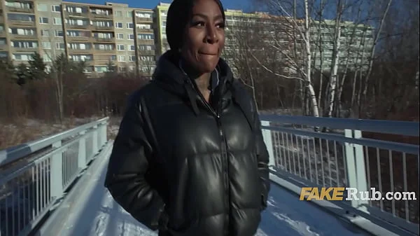 Bouncing Boobs & Bubbly Butts