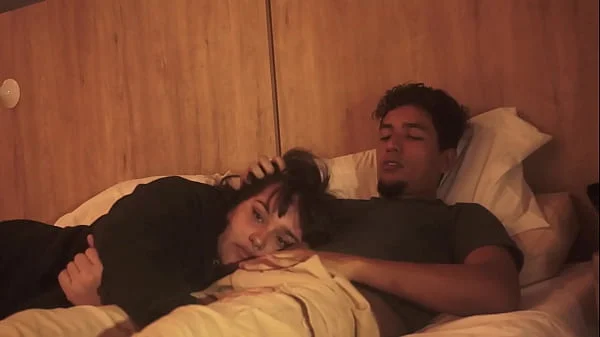 mi hermanastro se da cuenta que nos quedamos solos y aprovecha para hacer de las suyas ALISONGONZALEZ26