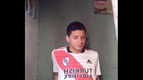 futbolista es Masturbado y tragado con la boca