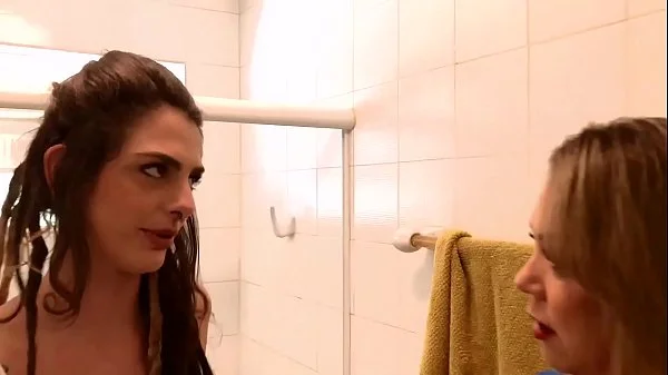 DREAD HOT CHUPANDO A BUCETA DA COROA SAFADA ALESSANDRA MAIA | CENA PREMIADA COM DUAS SUPER GOSTOSAS DO PORNÔ BRASILEIRO FAZENDO SEXO ENTRE MULHERES