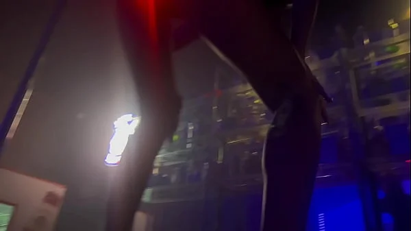 Estava de plug anal que pisca nas Glory hole