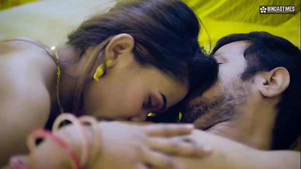 Desi Bihari Bhabhi Ki Hot Navel aur Body ko dekh Devar ne chod dala ( Hindi Audio )