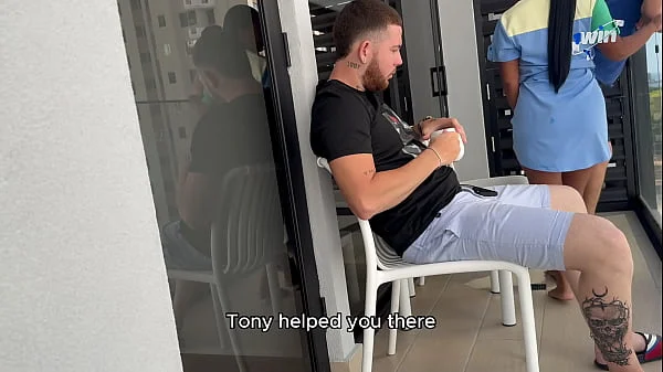 Freeuse stepmom received cum from stepson and friends