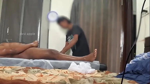 spa girl got surprised seeing small black dick