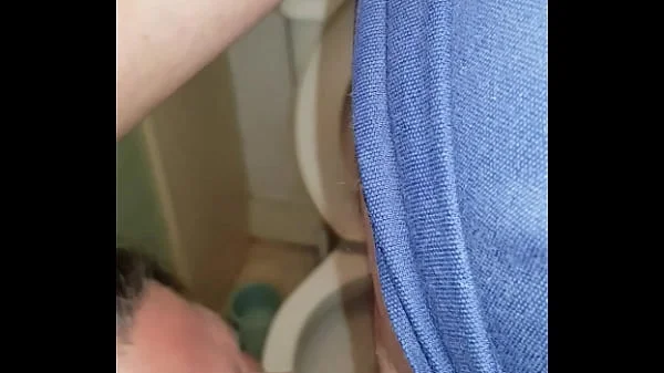 Esclave F humiliée dans les WC 20 septembre 2020