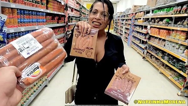 Pornô com Morena na Academia