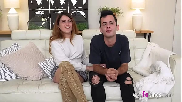 Dude SELLS HIS GIRLFRIEND!! Valentina Lapiedra drilled by porn performer while BF watches