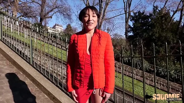 Bianca aime autant se faire prendre la chatte que le cul