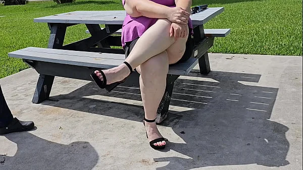 I met a stranger on my lunch break in the park and let him eat my pussy in a vacant house