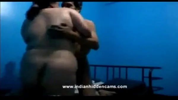 DESI AUNTY FUCKED BY y. DEVAR AT HOME