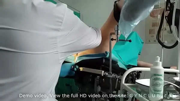 Girl get orgasm om gyno chair