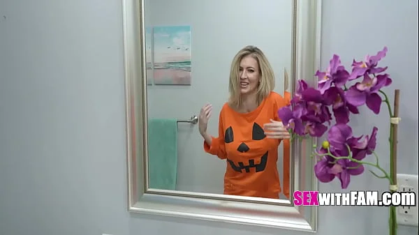 Ghostly Gush Family Keeps It Hush - Ethan Seeks, Gigi Dior