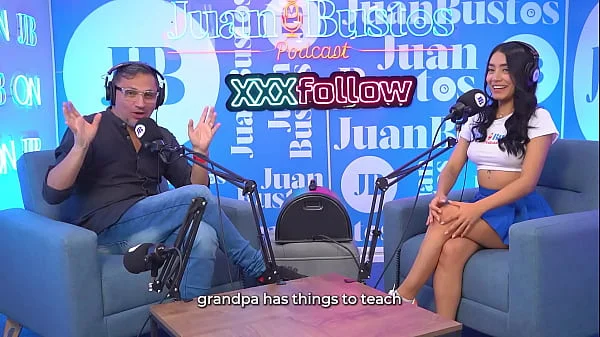 Little kinky Colombian Mayraoficial cums on the Sybian machine - Juan Bustos Podcast