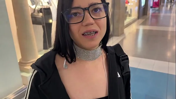 I meet a fan at the mall AND HE INVITES ME TO WHAT I LIKE