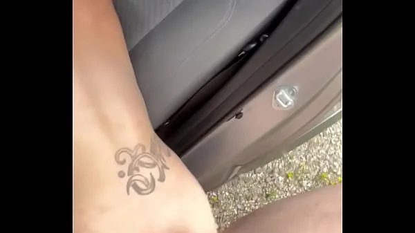 Big booty hooker gets rides her customer reverse cowgirl then takes his cum in her mouth