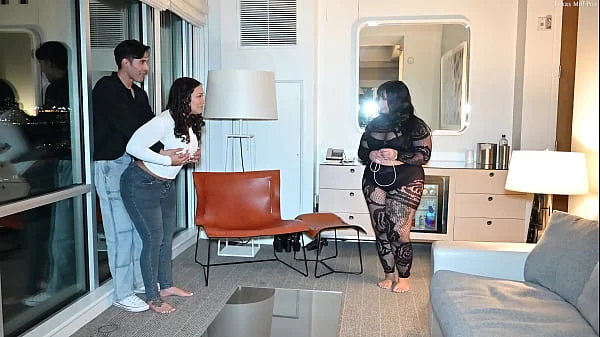 Girlfriend Watches Me FUCK HER MOM!!! Sunny Bunny & LaBellaDiablaX will make you CUM