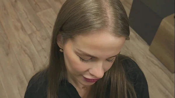 A married neighbor gave a blowjob for replacing a light bulb.