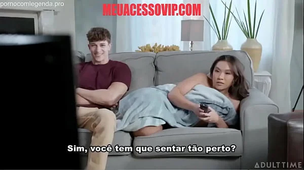 Pegou a Madrasta Se Masturbando Com Legenda