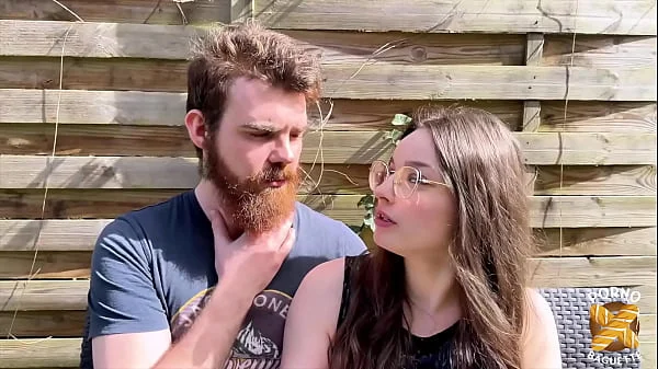 Katerina, petite coquine, adore le sexe à plusieurs