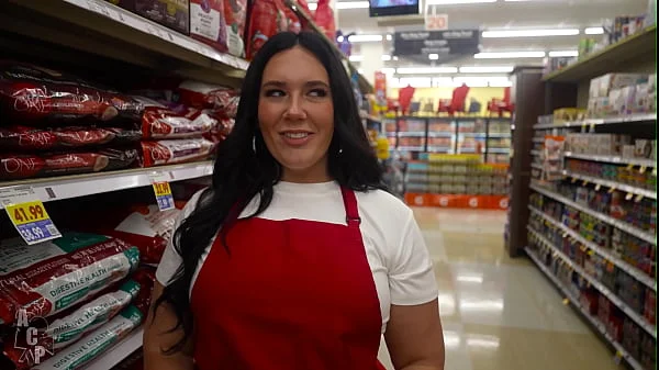 Smiths Employee Quits Job After Meeting Rich Sugar Daddy In Las Vegas