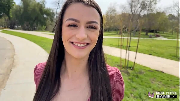 Sweet Country Girl Summer Renee Fucks In A Hotel Room