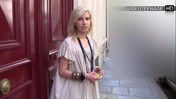 18 year blonde Vicky plays with sex toy during her porn casting