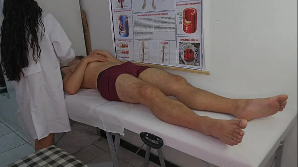 Paciente não consegue controlar a ereção diante da enfermeira