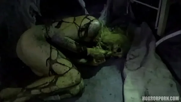 HORRORPORN - Female spider