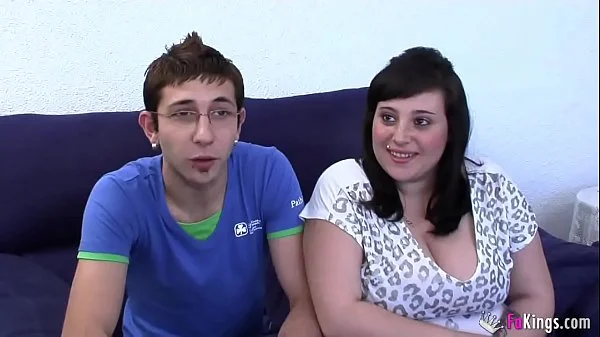 A couple and a girl asks us to see Jordi fucking live!