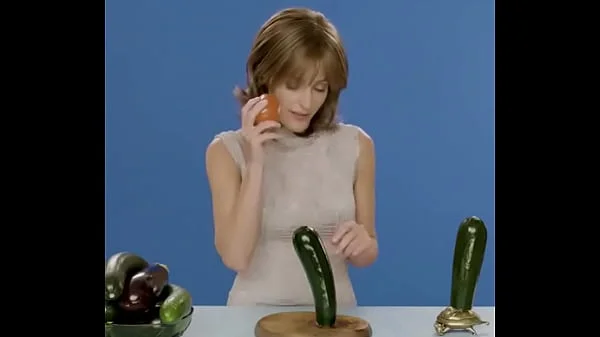 Gillian Anderson - Sex Education