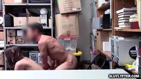 LP Officer gives Bellas pussy a hard penetration!