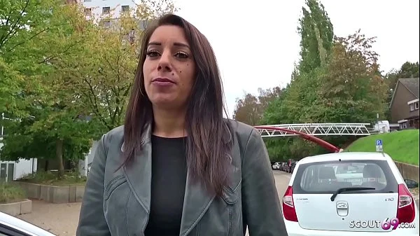 GERMAN SCOUT - TEENY BONNIE BEI SPONTAN CASTING GEFICKT