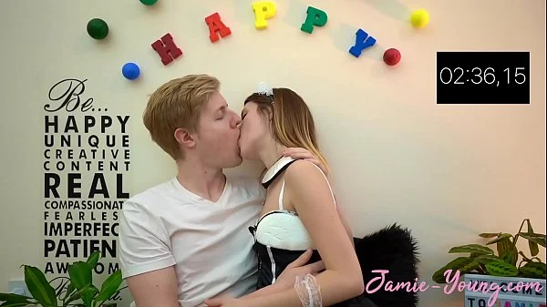 10 Minutes Make Out Challenge!! Jamie Young