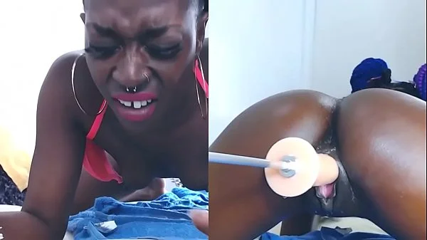 Ebony cam girl squirts