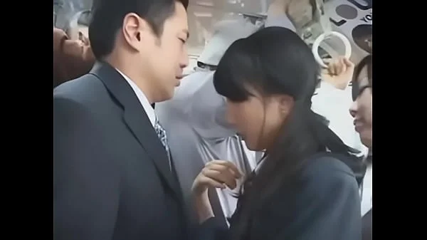 Japanese bus n°8 full